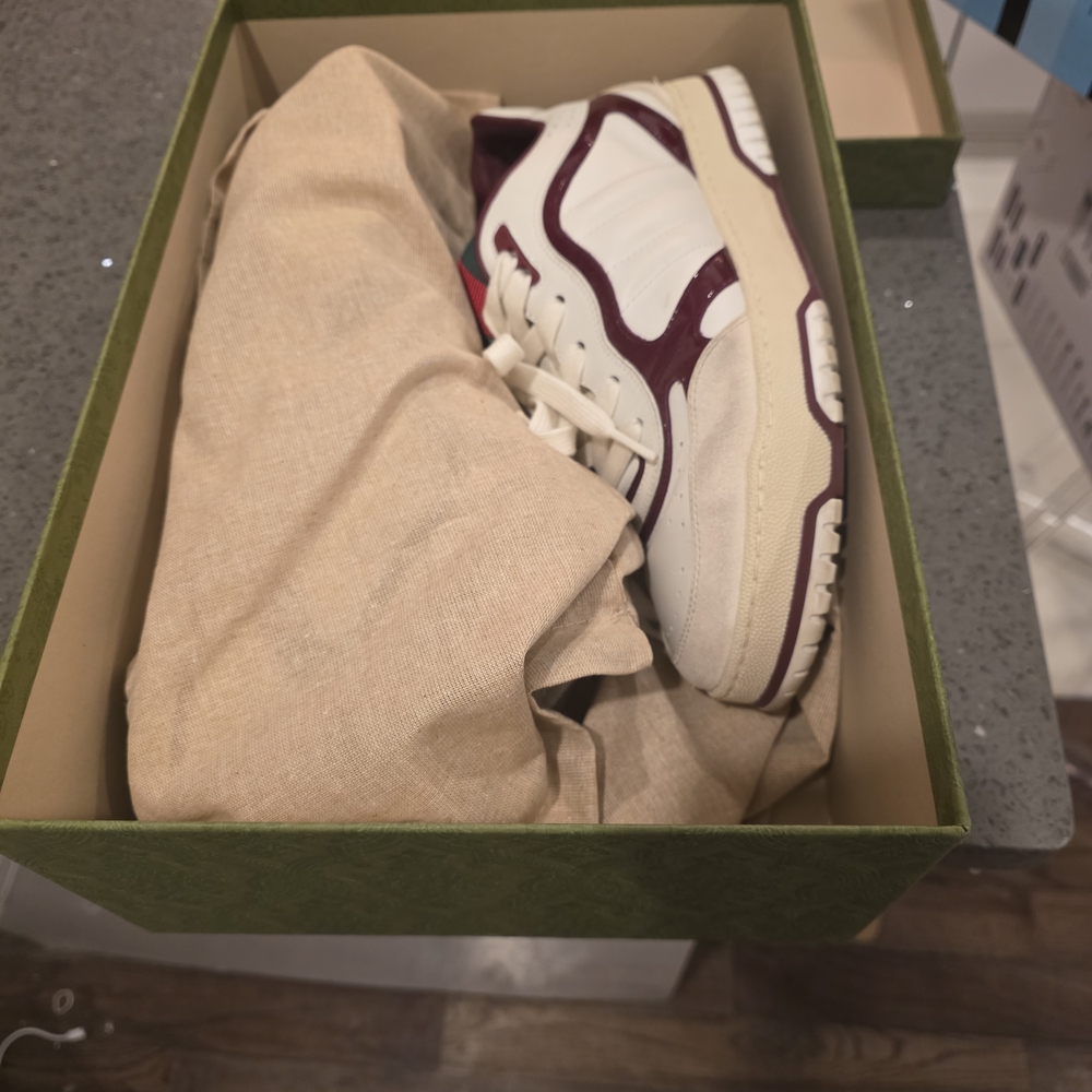 GUCCI Re-Web Trainer White & Red Leather Sneakers 818002 Gucci Sz 8 Box & Dust - Picture 3 of 16